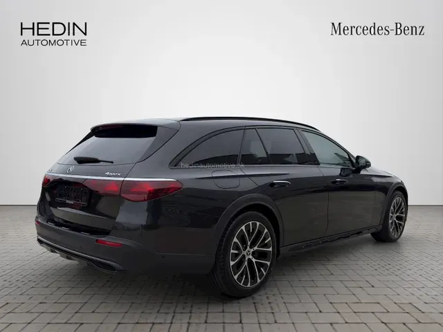 Mercedes-Benz E-Class 2025 photo 4