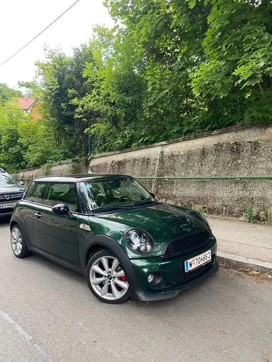 Mini Cooper 2011 photo 2