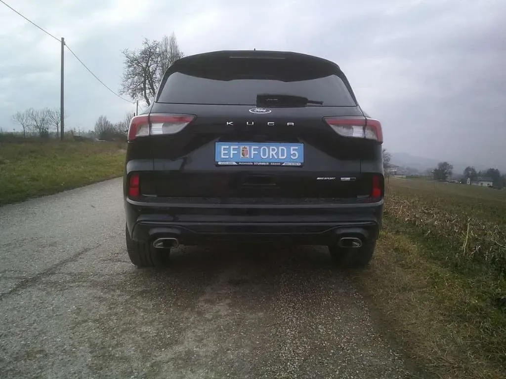 Ford Kuga 2022 photo 2