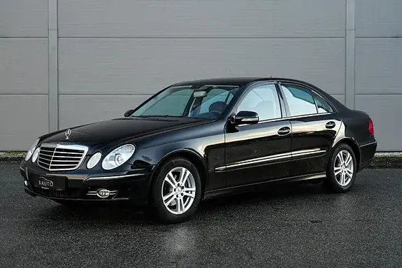 Mercedes-Benz E 220