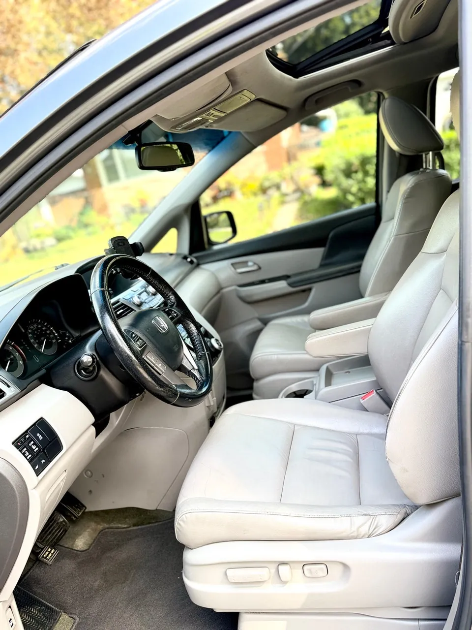 Honda Odyssey 2013 photo 3