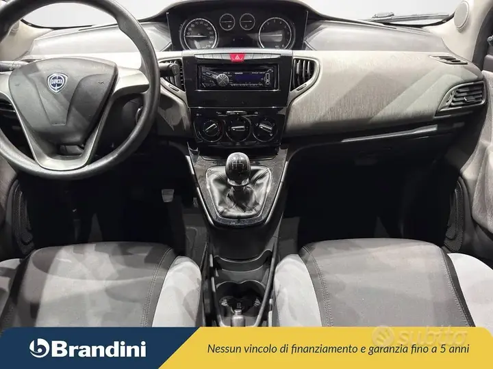 Lancia Ypsilon 2013 photo 5