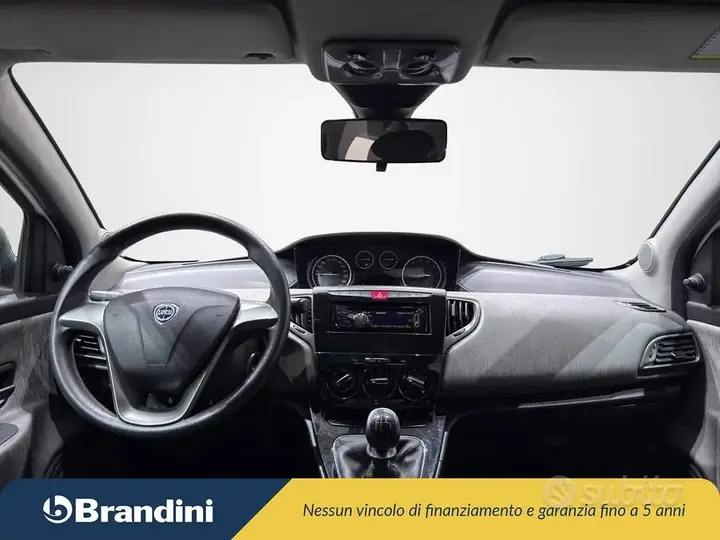 Lancia Ypsilon 2013 photo 4