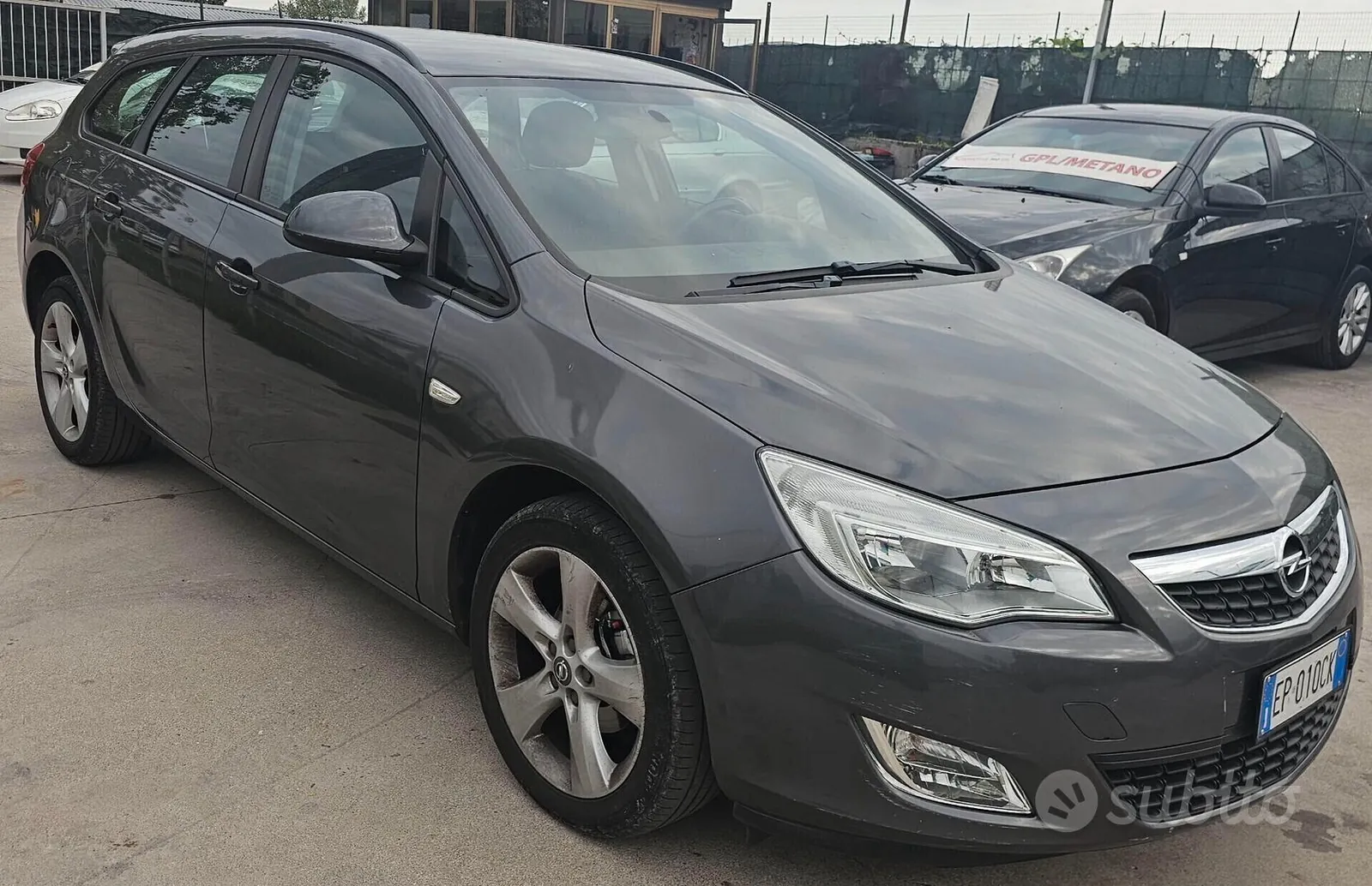 Opel Astra 2013 photo 4