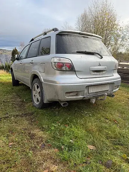 Mitsubishi Outlander 2006 photo 2