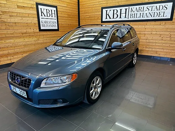 Volvo V70 2012 photo 2