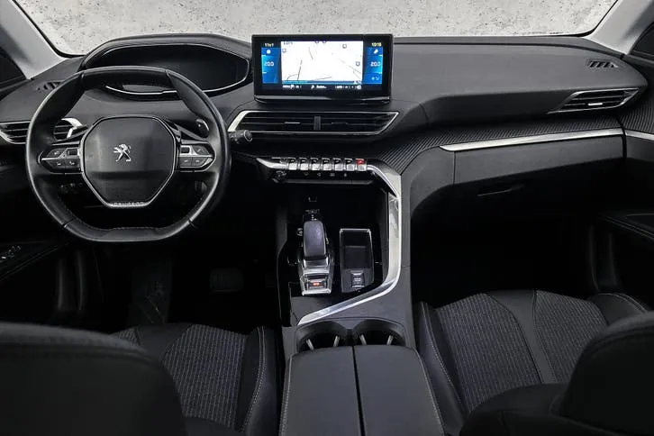 Peugeot 3008 2021 photo 2