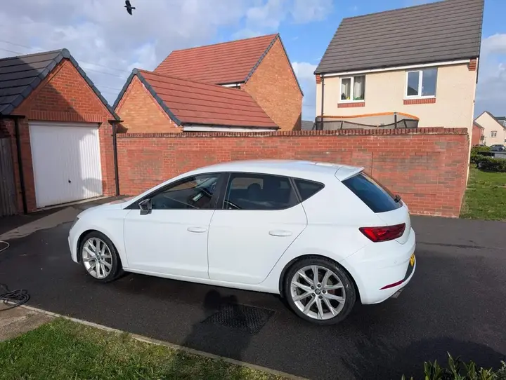Seat Leon 2017 photo 2