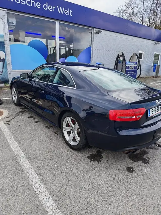 Audi A5 2010 photo 2