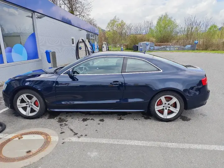 Audi A5 2010 photo 3
