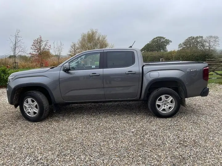 Volkswagen Amarok 2024 photo 4