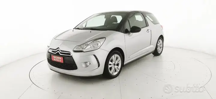 DS Automobiles Ds 3 2012 photo 3