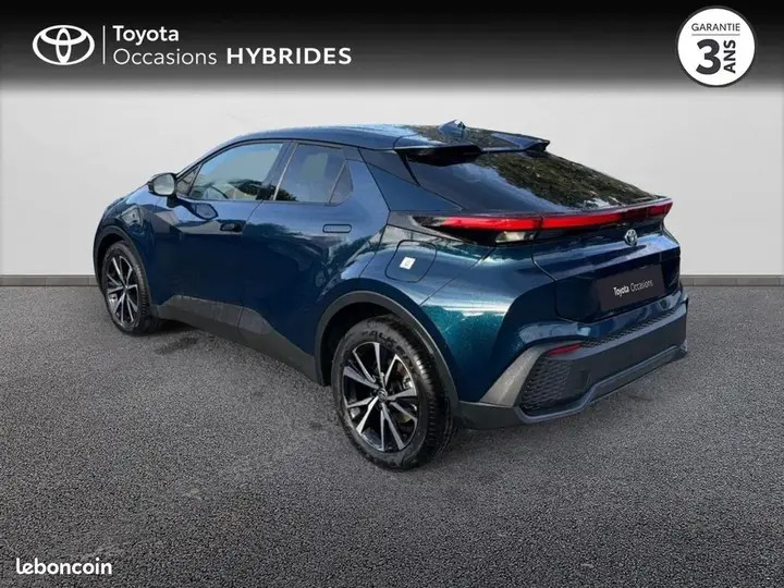 Toyota C-Hr 2025 photo 2