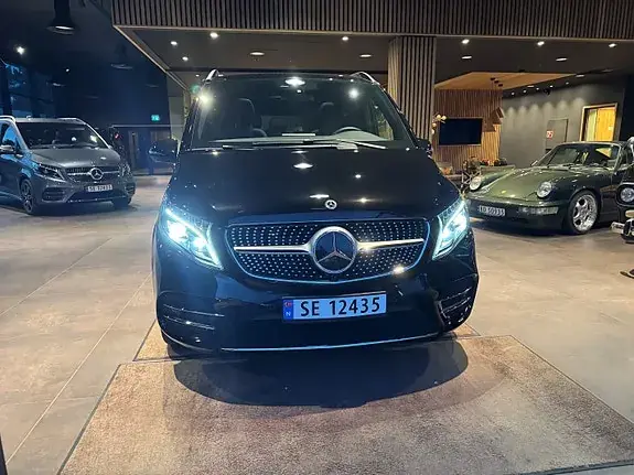 Mercedes-Benz V 300 D 2023 photo 2