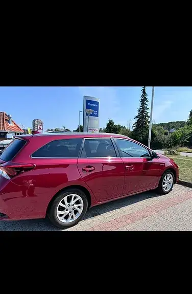 Toyota Auris 2017 photo 4