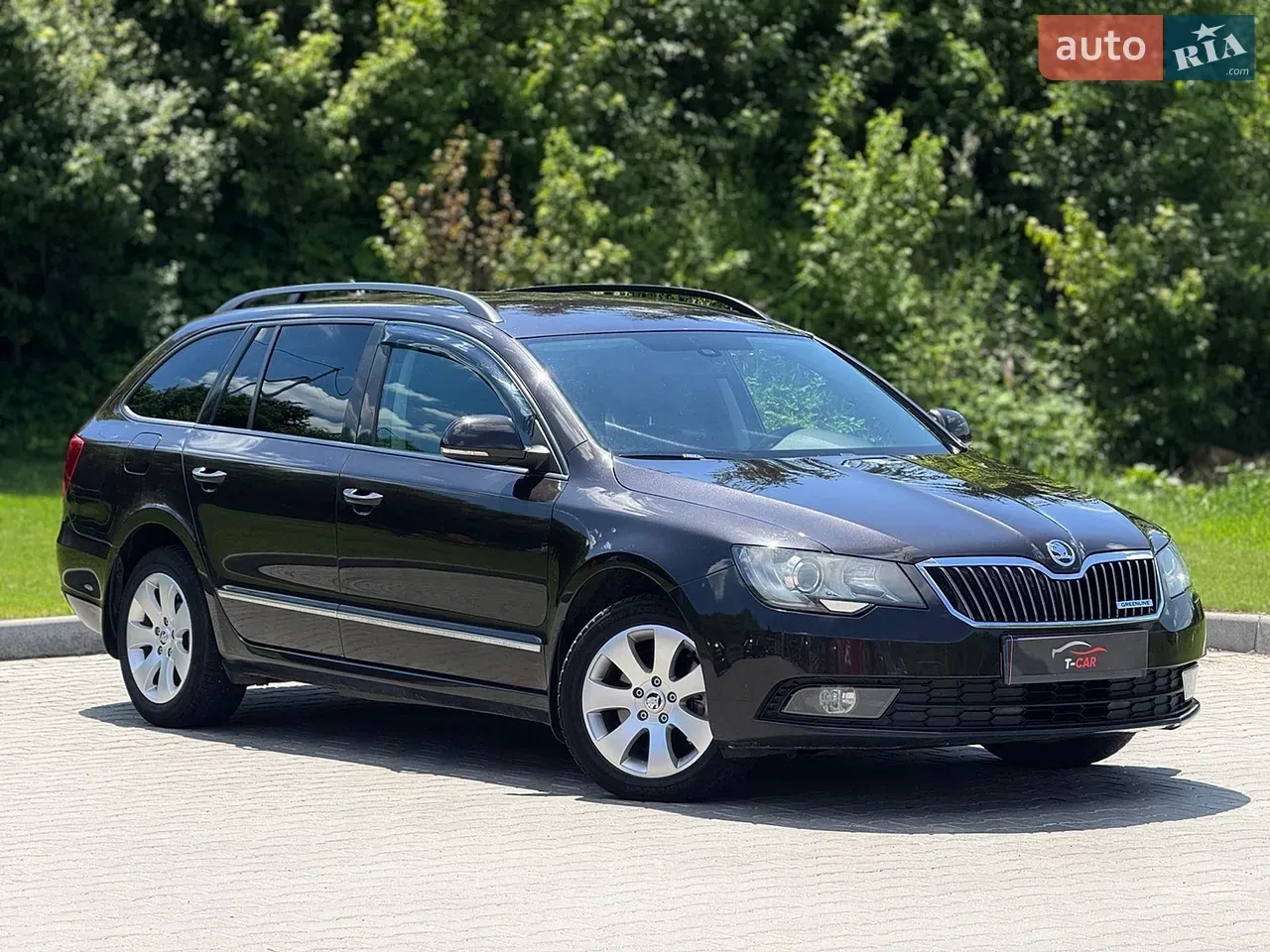 Skoda Superb 2015 photo 2