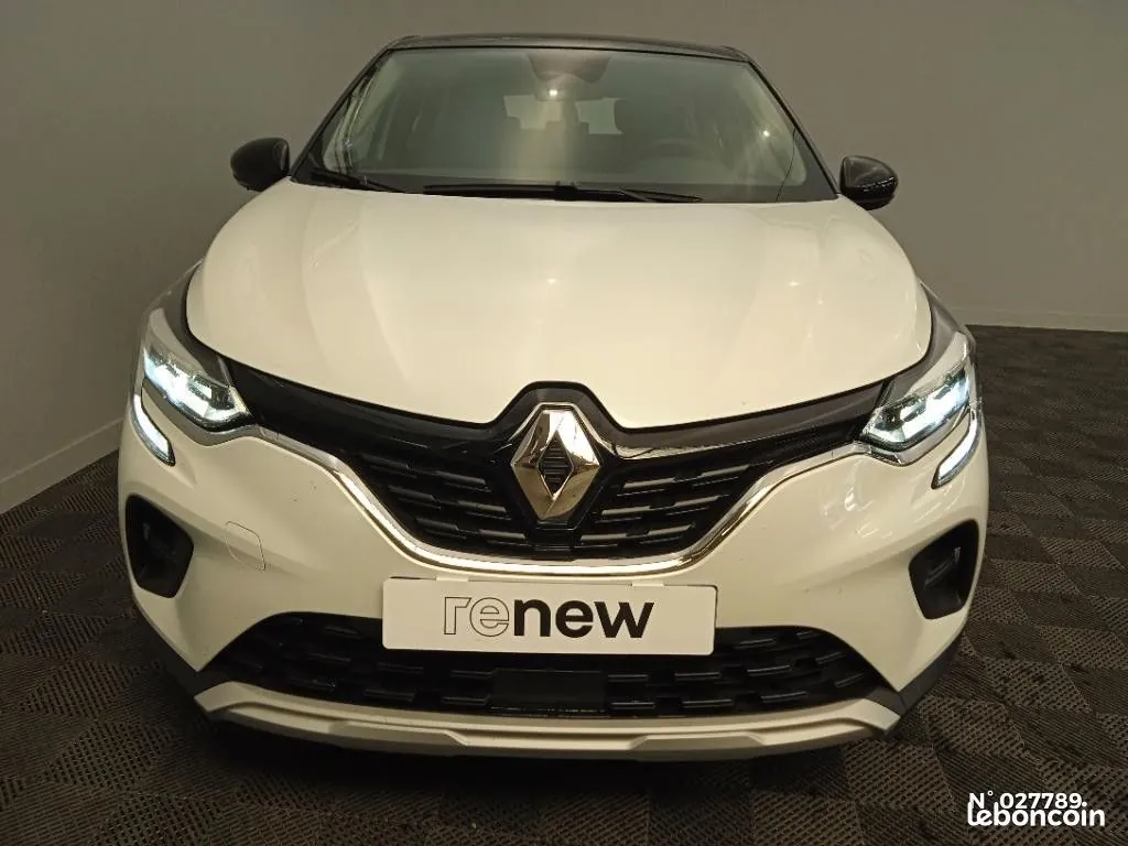 Renault Captur 2023 photo 3
