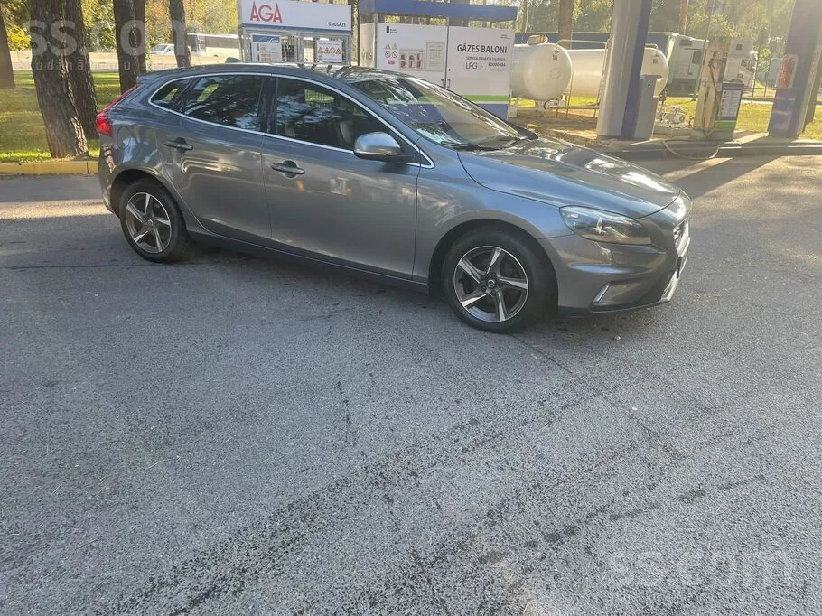 Volvo V40 2015 photo 2