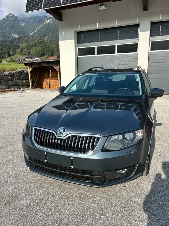 Skoda Octavia 2017 photo 2