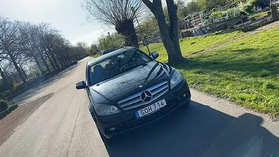 Mercedes-Benz C180