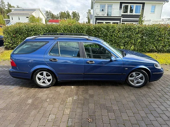 Saab 9-5 2003 photo 2