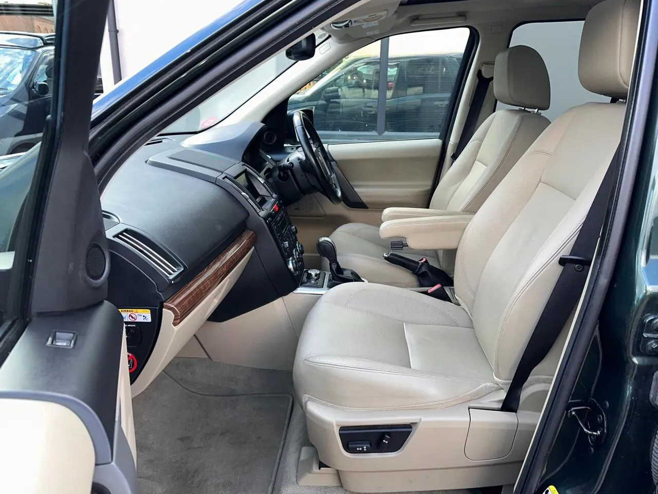 Land Rover Freelander 2 2010 photo 5