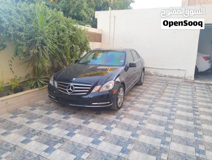 Mercedes-Benz E-Class 2011 photo 2