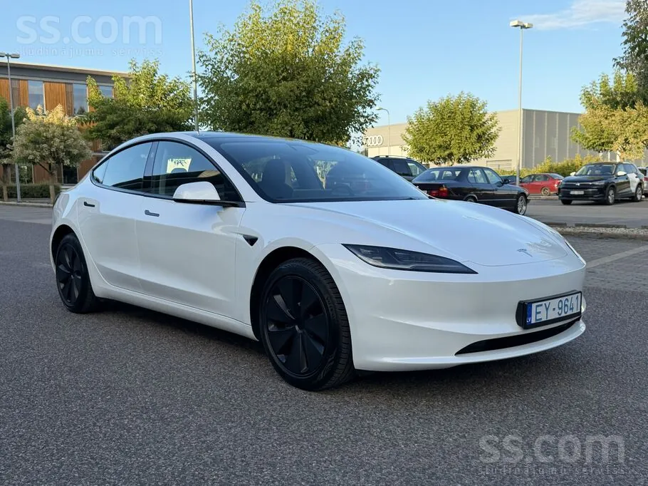 Tesla Model 3 2024 photo 3