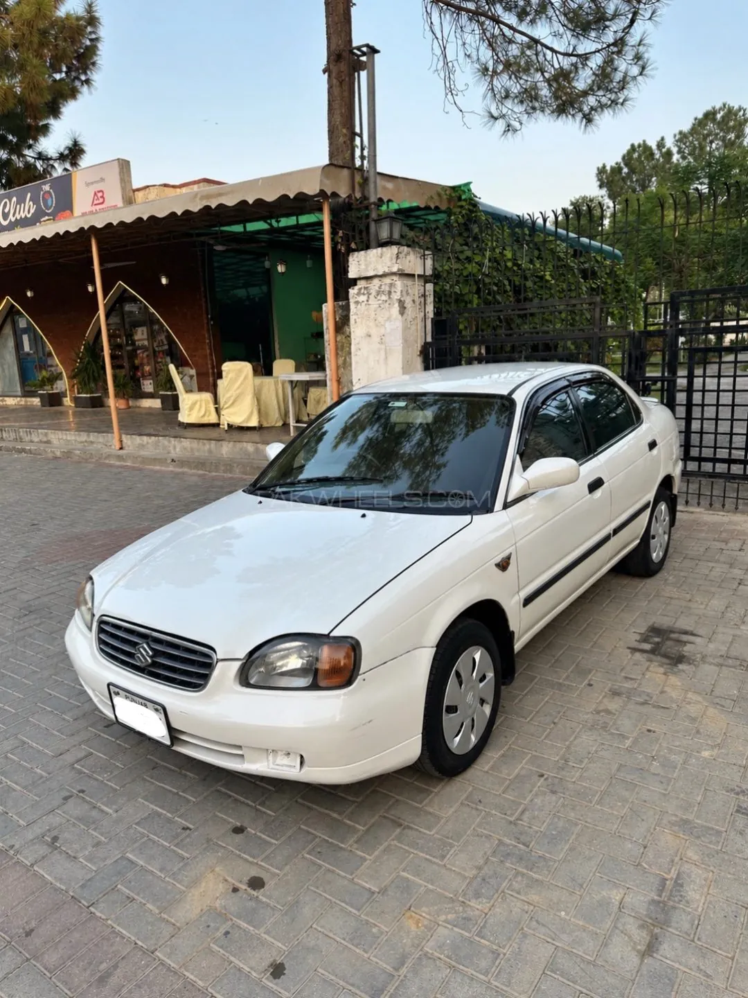 Suzuki Baleno
