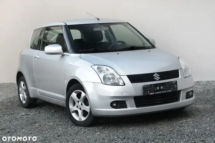 Suzuki Swift 2008 photo 2