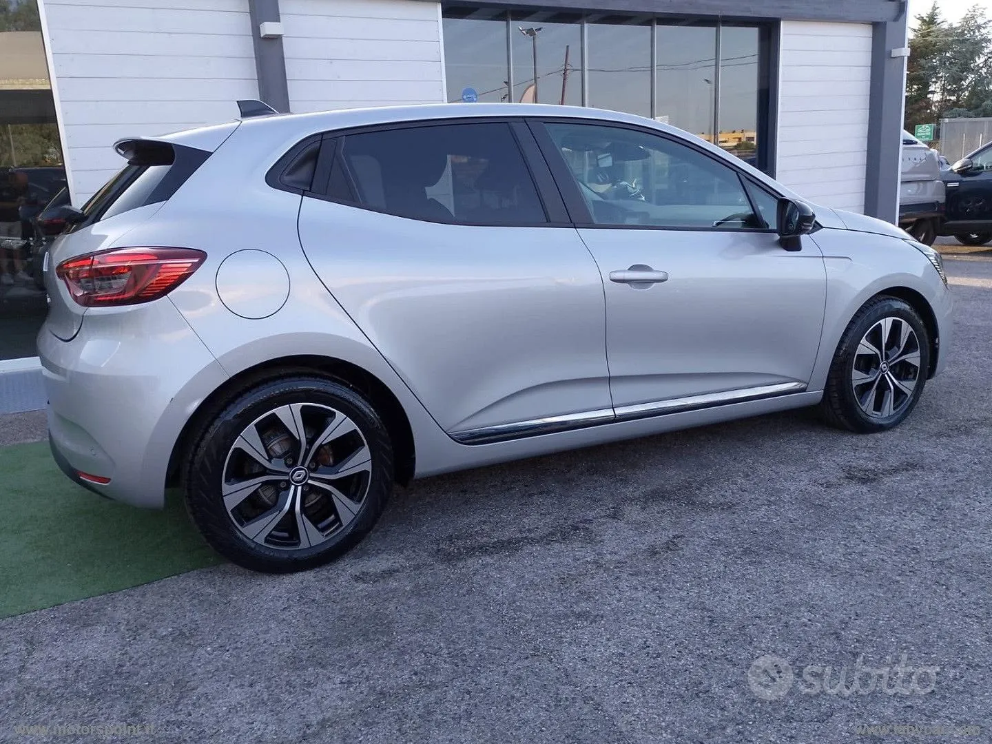 Renault Clio 2023 photo 3