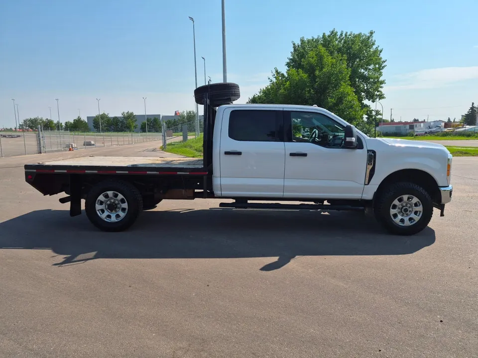 Ford F350 2023 photo 4