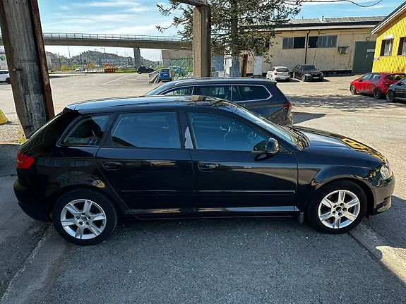 Audi A3 2009 photo 4