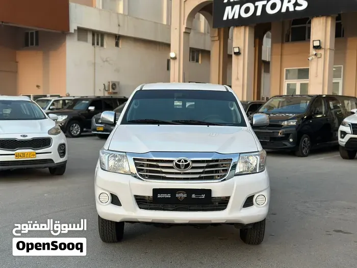Toyota Hilux 2013 photo 2