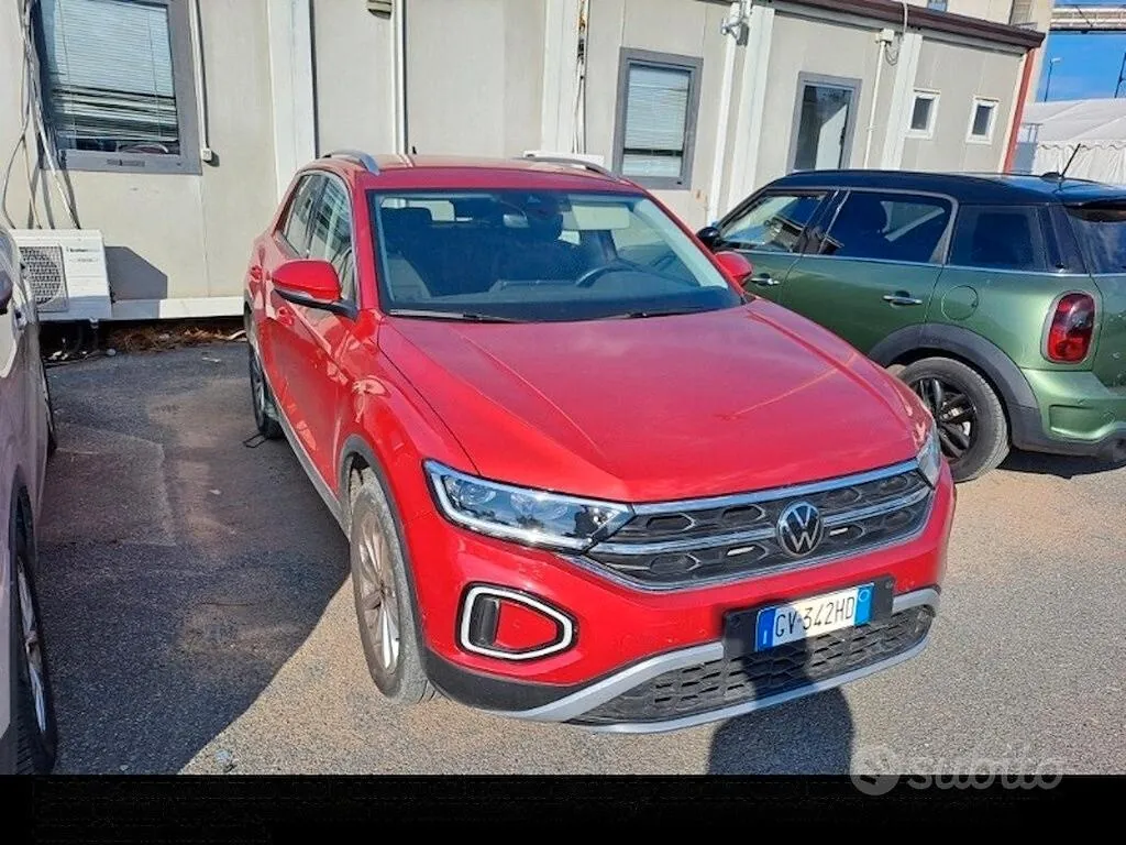 Volkswagen T-Roc 2024 photo 3