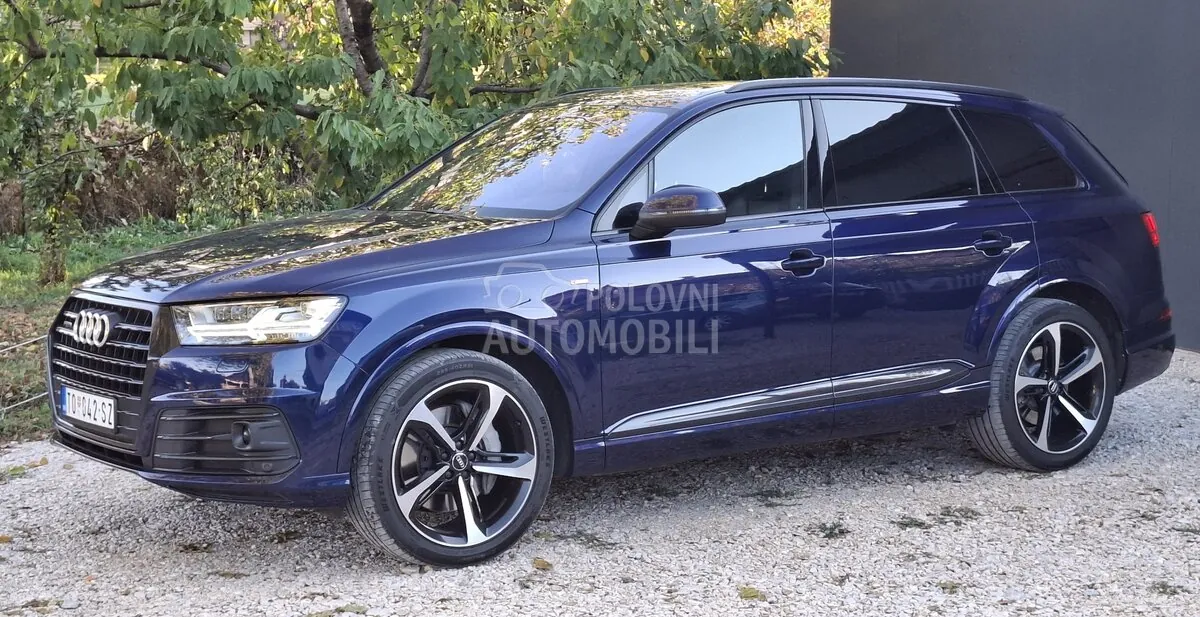 Audi Q7 2018 photo 2
