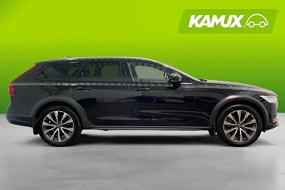 Volvo V90 Cross Country 2022 photo 2