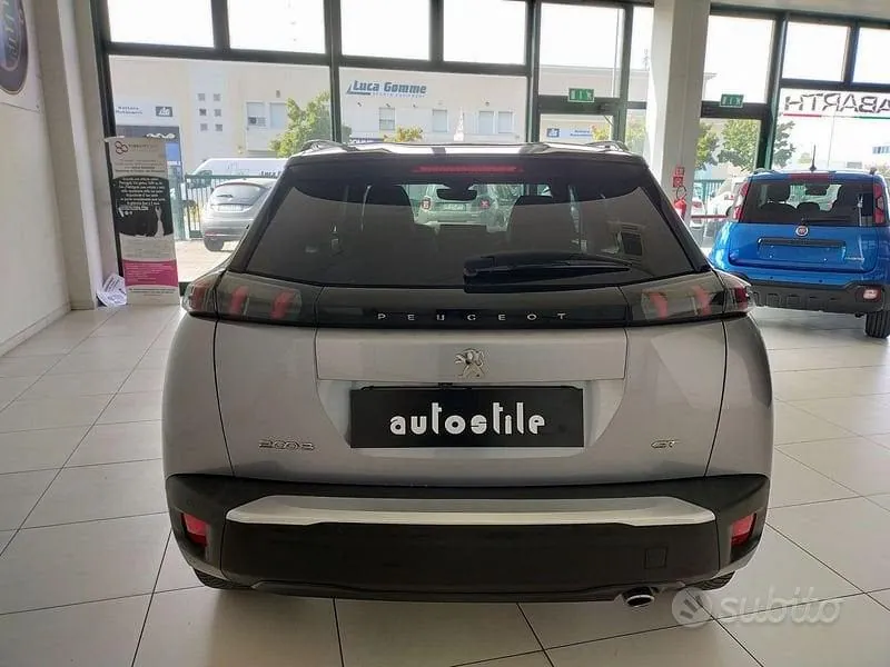Peugeot 2008 2023 photo 5