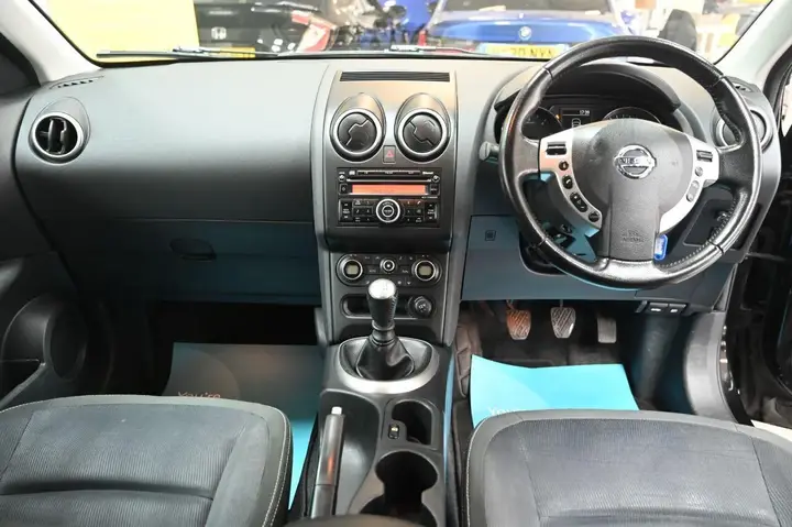 Nissan Qashqai 2010 photo 3
