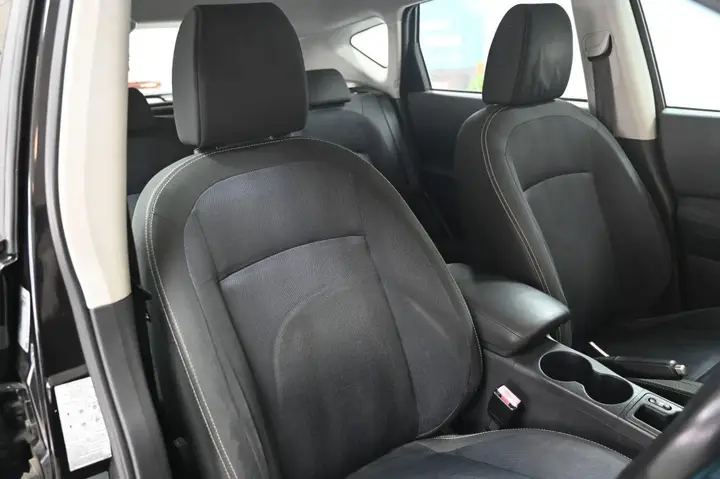 Nissan Qashqai 2010 photo 4