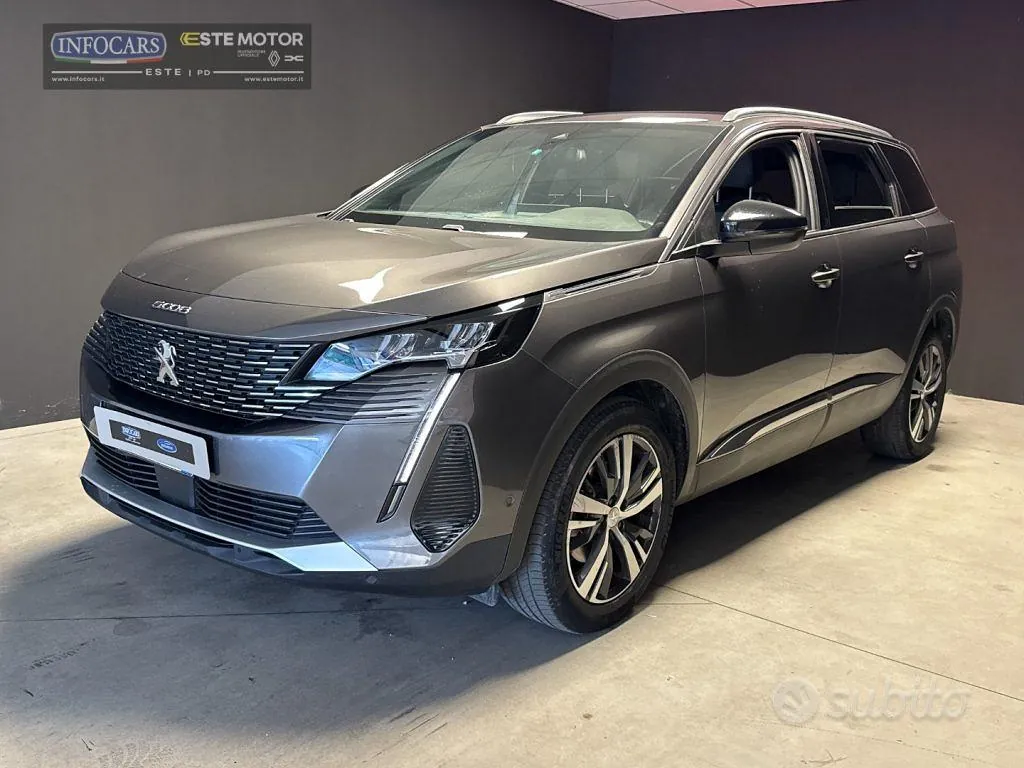 Peugeot 5008 2023 photo 3
