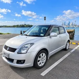 Suzuki Swift 2010 photo 2