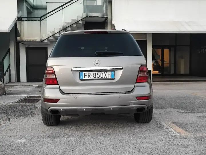 Mercedes-Benz Ml320