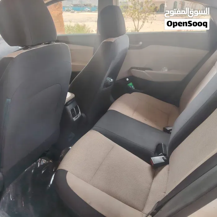 Hyundai Accent 2019 photo 4