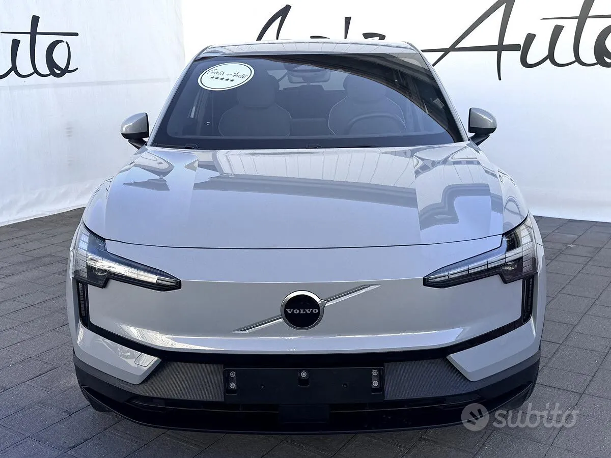 Volvo Ex30 2024 photo 3