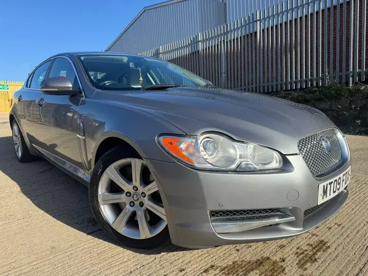 Jaguar Xf 2009 photo 3