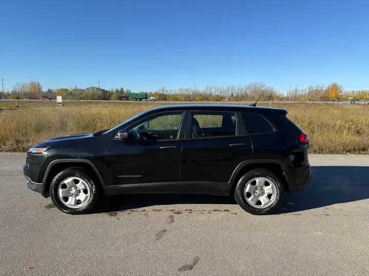 Jeep Cherokee 2015 photo 4