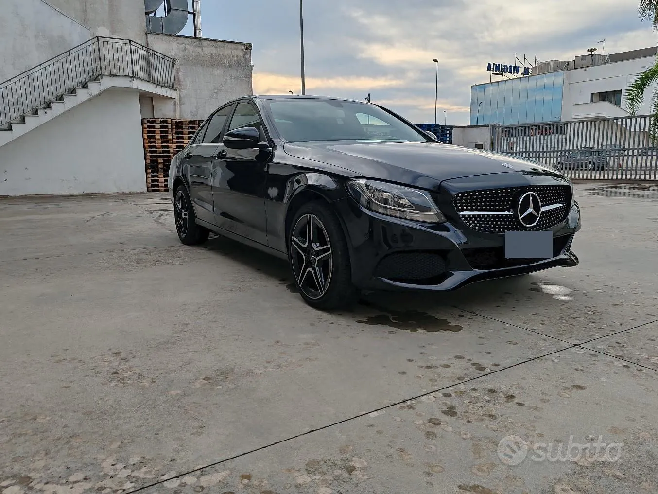 Mercedes-Benz C 2017 photo 3
