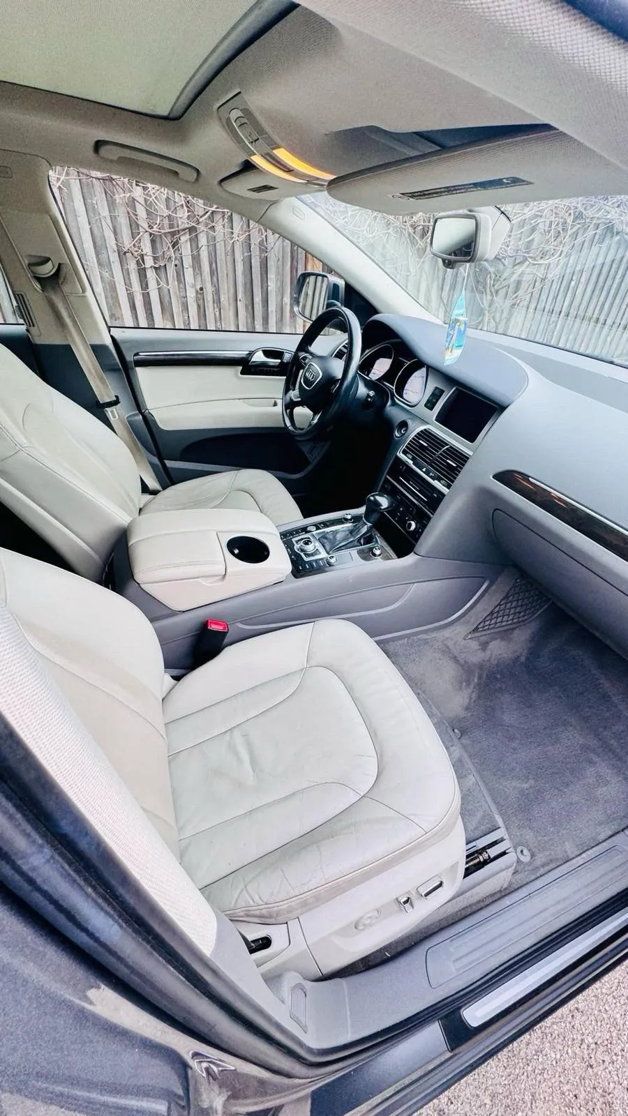 Audi Q7 2012 photo 4