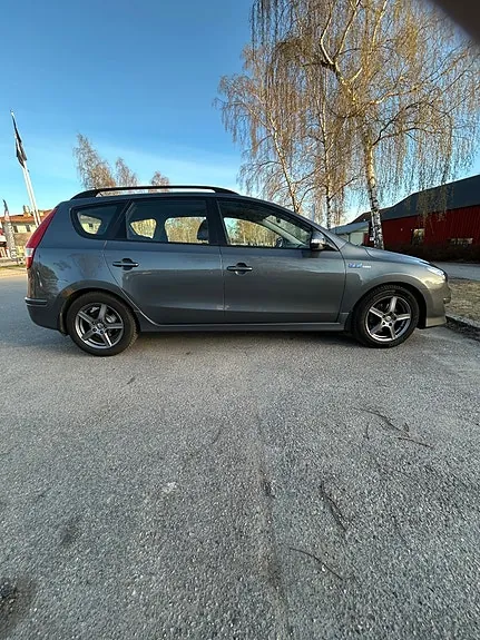 Hyundai I30 2011 photo 2